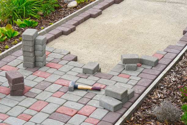 Best Driveway Resurfacing Pavers  in Willamina, OR